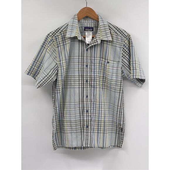 Patagonia Button Down‎ Shirt Short Sleeve Puckerware Men Medium Plaid White Blue - Picture 1 of 12